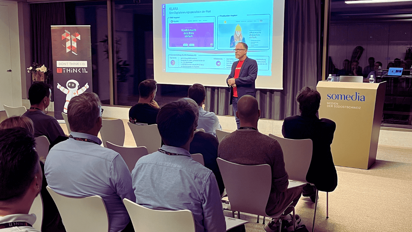 Vortragssituation beim Think11 Afterwork im Somedia Medienhaus in Chur